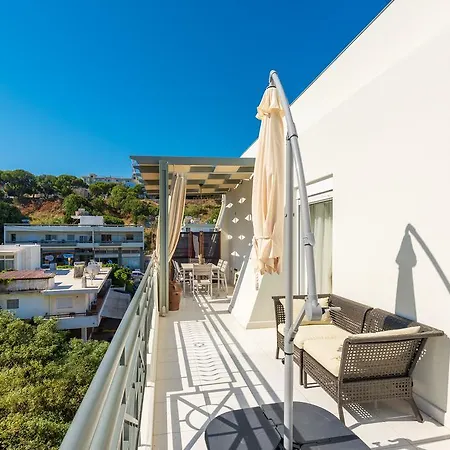 Sea And The Апартаменты