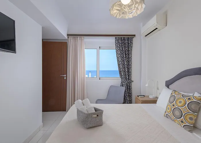 Daire Sea And The Rhodes City